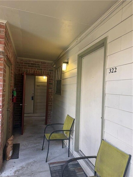 Building Photo - 2500 Houma Blvd