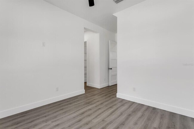 Building Photo - 7016 S Mascotte St