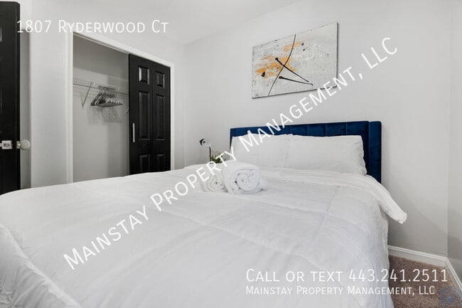 Building Photo - 1807 Ryderwood Ct