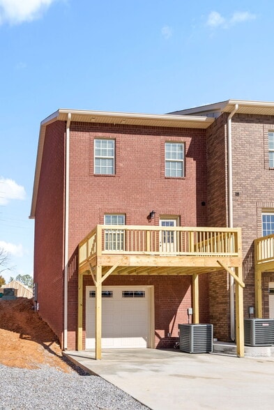 Building Photo - 500 Peachers Mill Rd