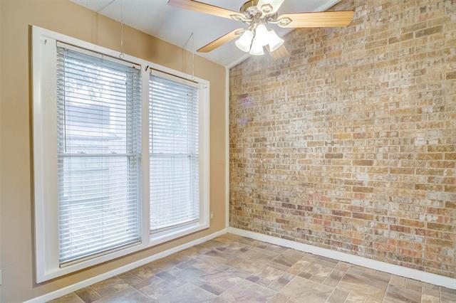 Building Photo - 1820 Greenspring Cir