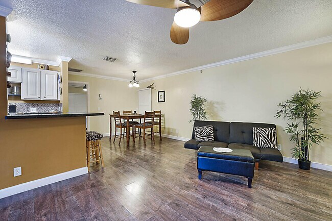Building Photo - 30 Crossings Cir