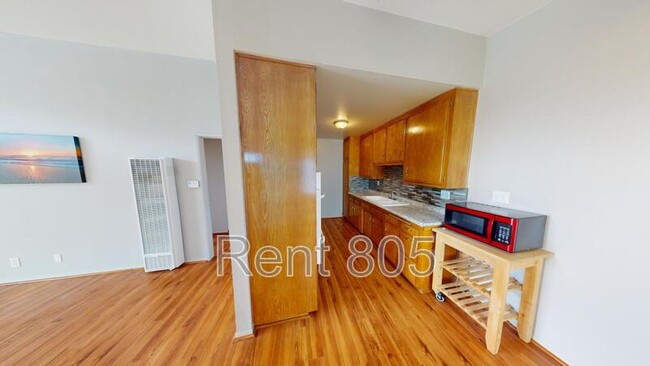 Building Photo - 3407 Rexford St