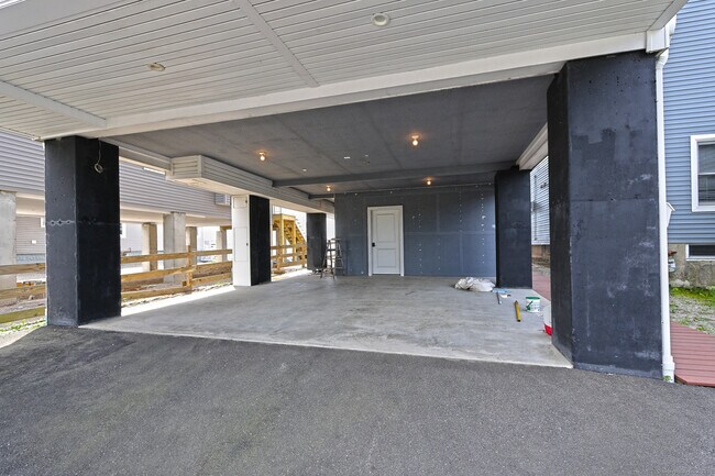 Building Photo - 41 Melba St