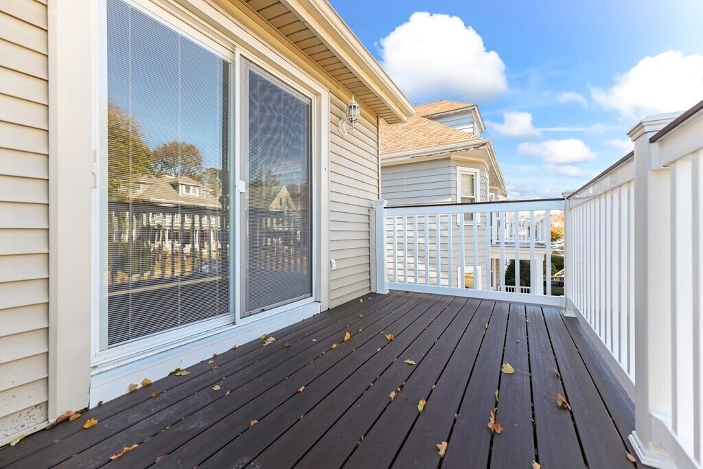 Building Photo - 1004 South St