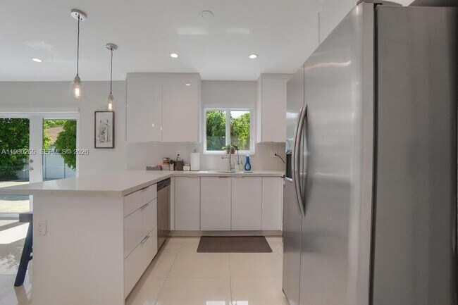 Building Photo - 20560 NW 17th Ave