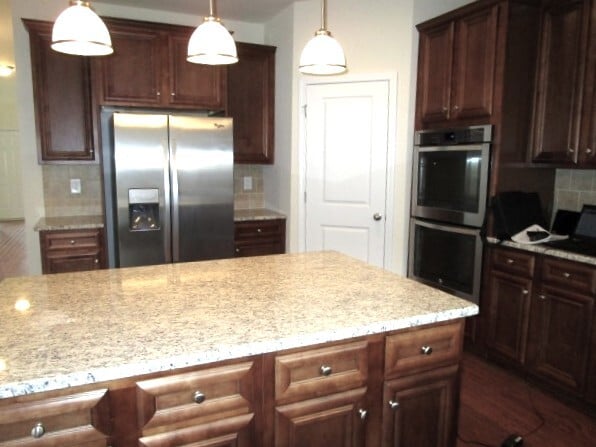 Building Photo - 307 Victoria Heights Dr