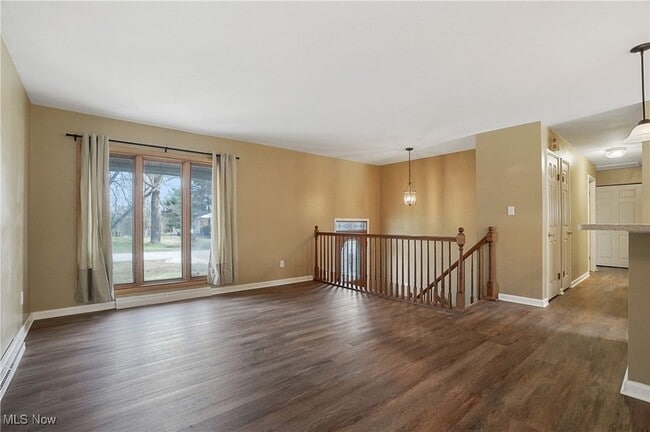 Building Photo - 7429 Sylvan Dr