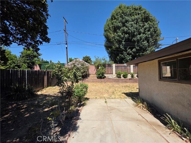 Building Photo - 13030 Bradwell Ave