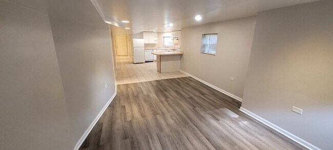 Building Photo - 4039 N Long Ave