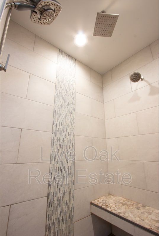 Building Photo - 501 Delaware Ave