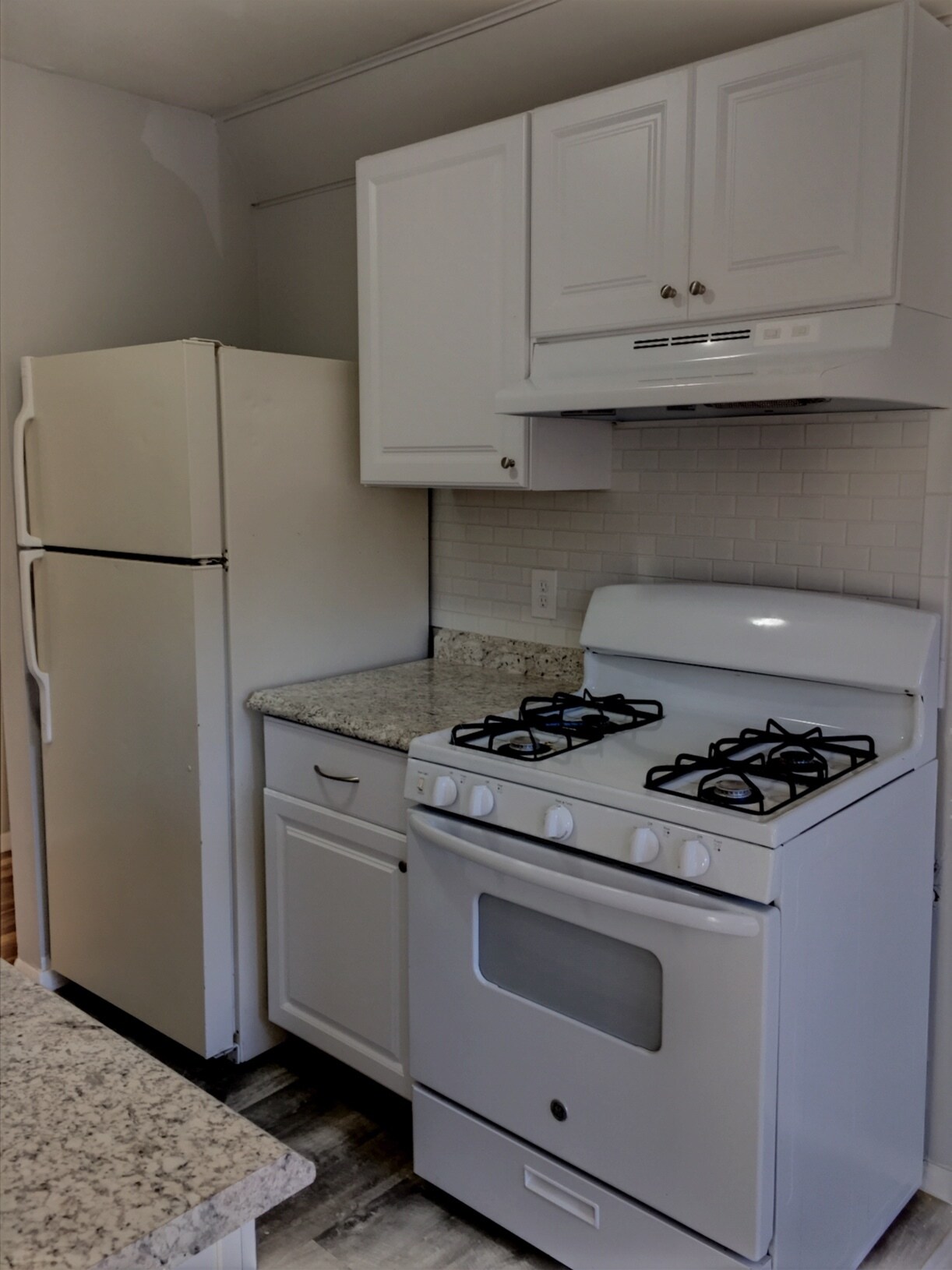 Appliances. - 205 Regency Park Drive