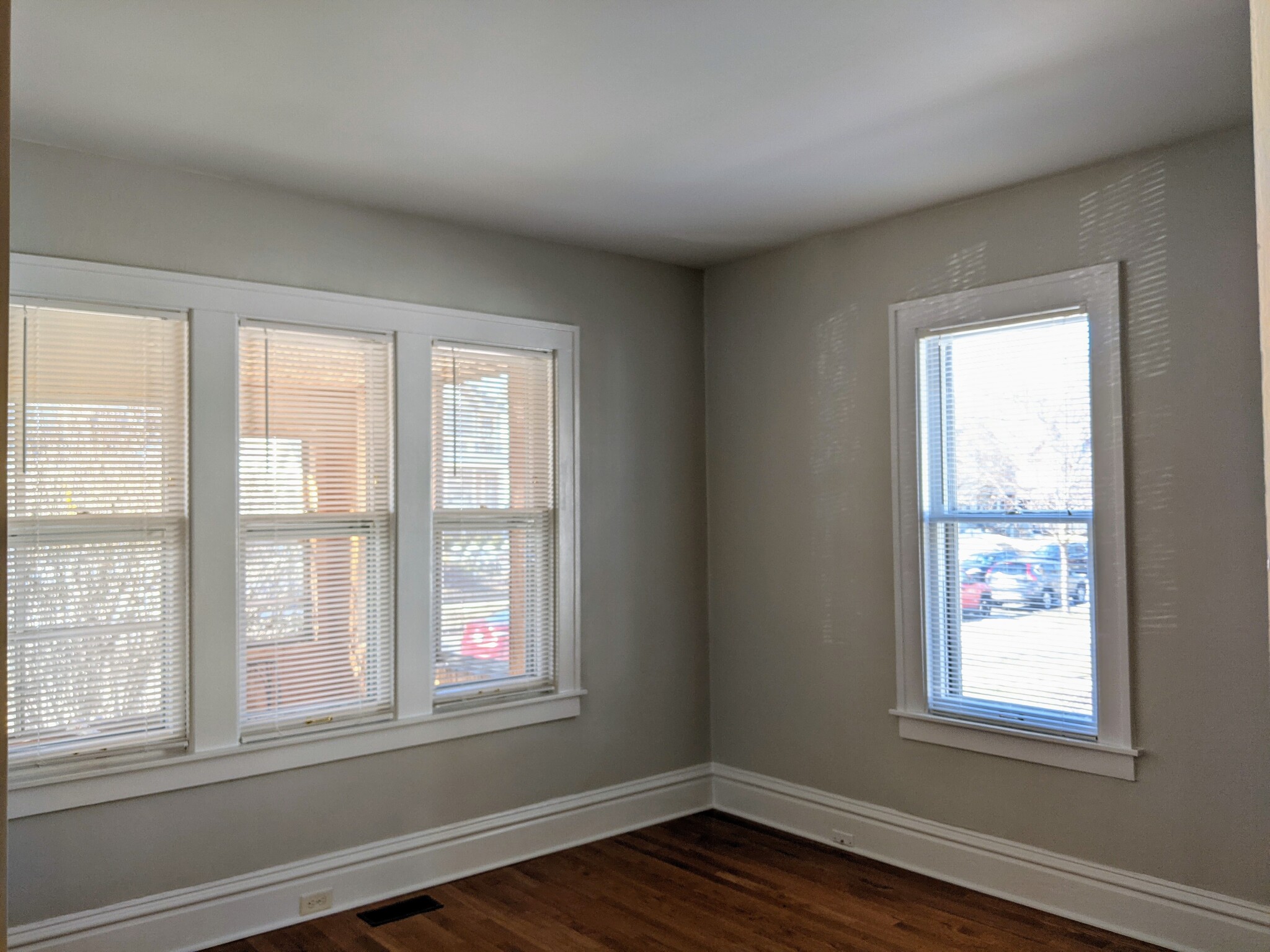 Building Photo - 330 Henry Ave SE