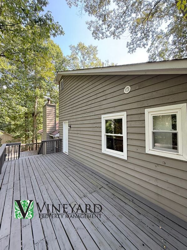 Building Photo - 2964 Forest Chase Terrace NE