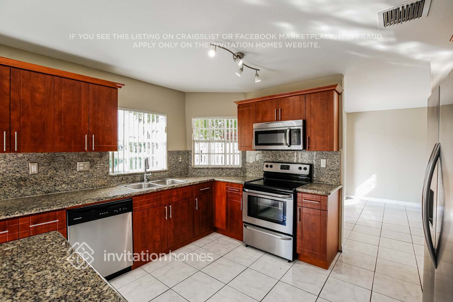 Building Photo - 15813 SW 79th St
