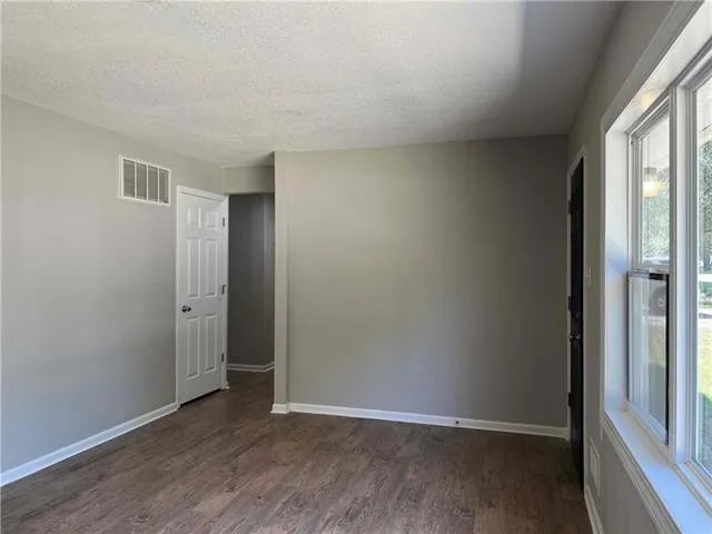 Building Photo - 11117 Bristol Terrace