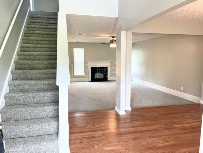 Building Photo - 225 Forrest Ln