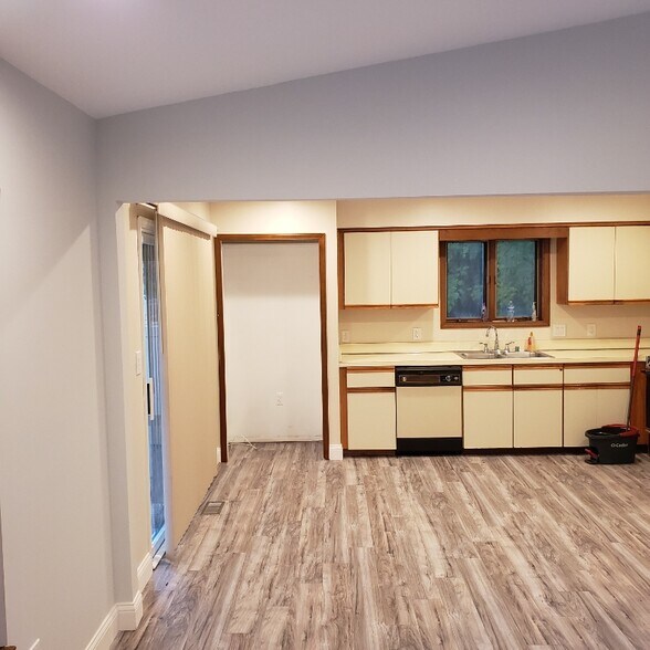 Building Photo - 11415 Brougham Dr