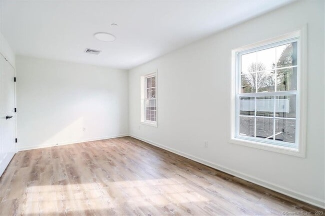 Building Photo - 80 South St