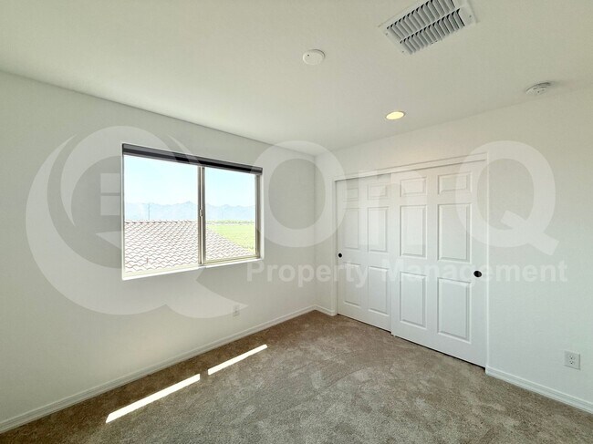 Building Photo - 11216 S 56th Ln