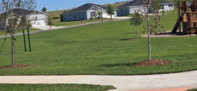 Building Photo - 1446 Geranium Dr