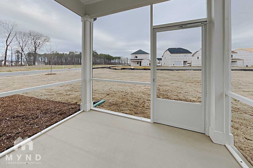 Building Photo - 1601 Trembley Pk Dr