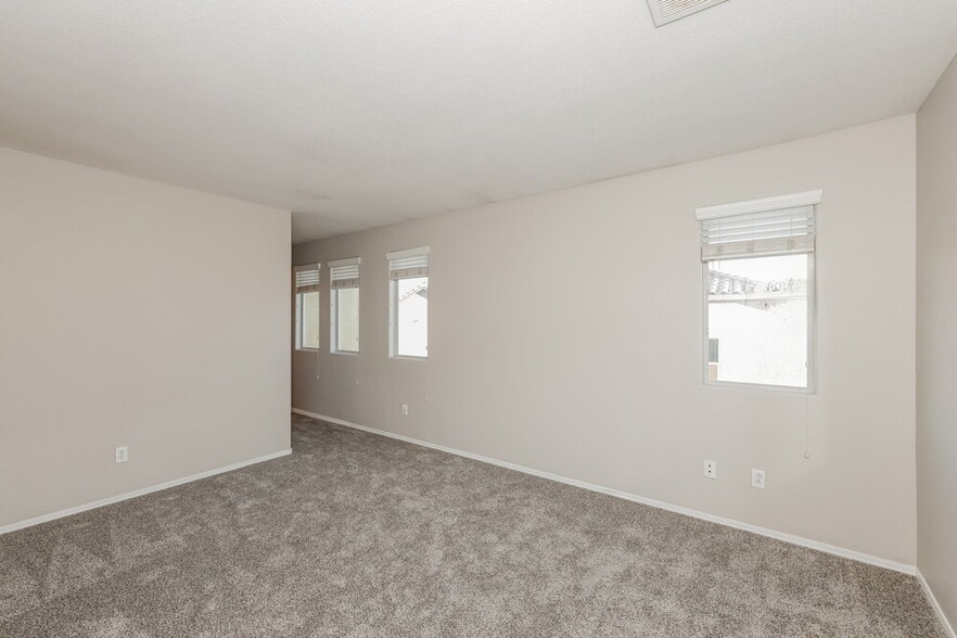 Building Photo - 11905 Fairfax Ridge St