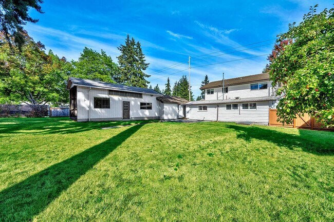 Building Photo - 7826 228th St SW