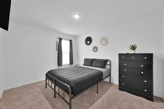 Building Photo - 10917 Fly Catcher Dr