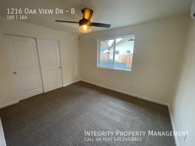Building Photo - 1216 Oak View Dr