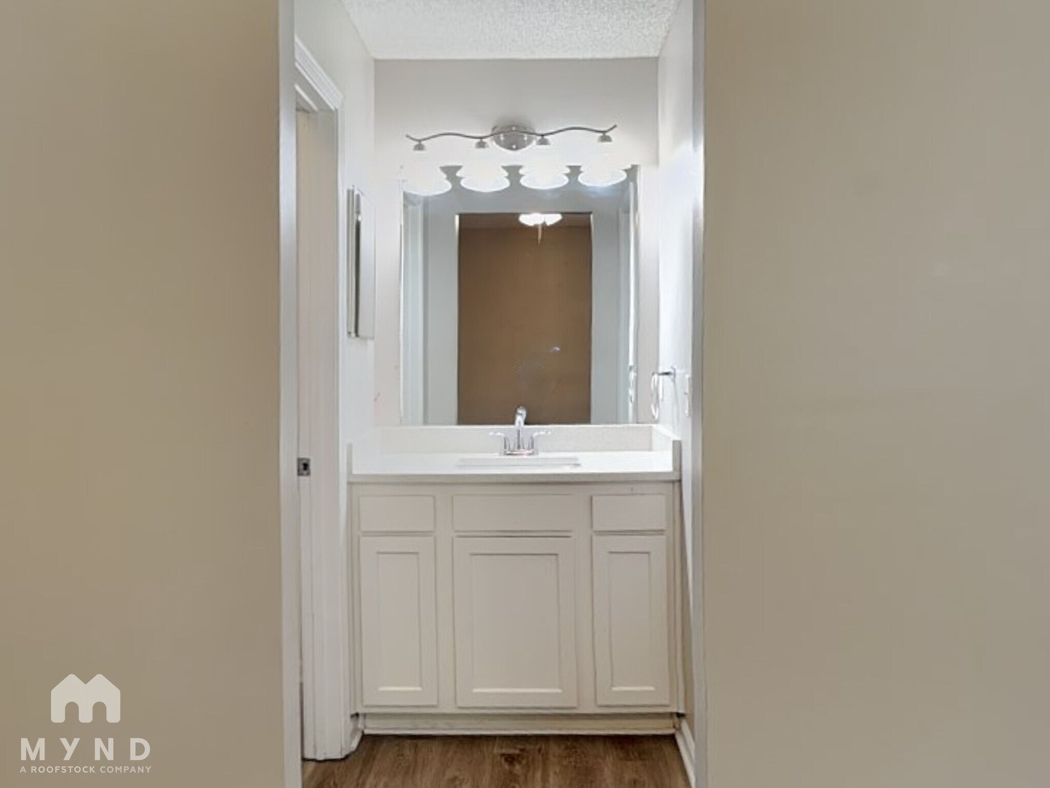 Building Photo - 3442 Volley Dr