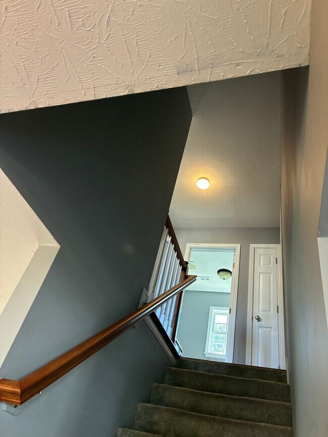 Building Photo - **ELIZABETHTOWN INDEPENDENT SCHOOL DISTRICT**