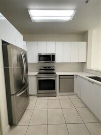 Building Photo - 17800 NW 73rd Ave
