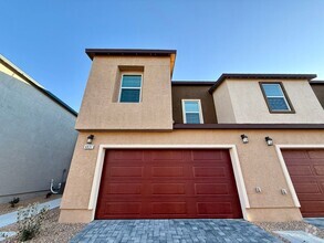 Building Photo - Brand-New Townhome for Rent in the Highly ...