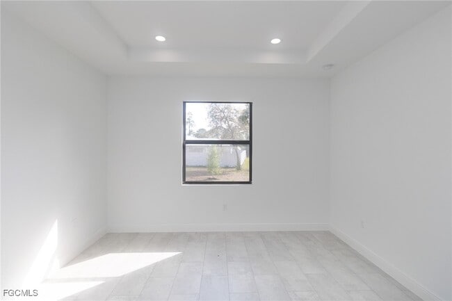 Building Photo - 1087 Rugby Cir