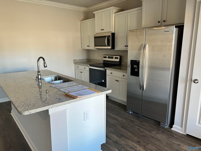 Building Photo - 22091 Chancery Ln