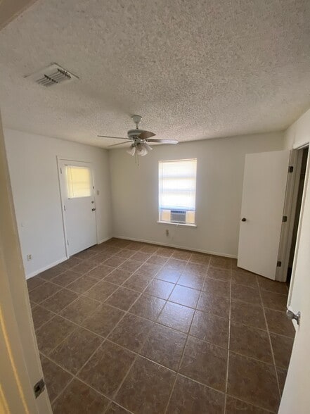 Building Photo - 111 Ramada Ave