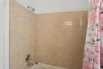 Building Photo - 8027 Lagos De Campo Blvd