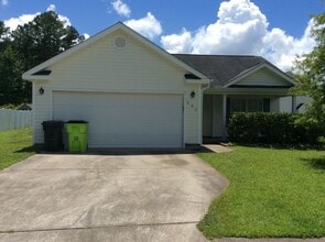 Building Photo - Nice Home in New Bern