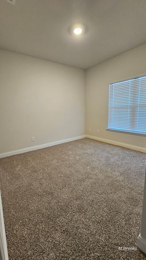 Building Photo - Beautiful home in Grand Oaks Village, Lake...