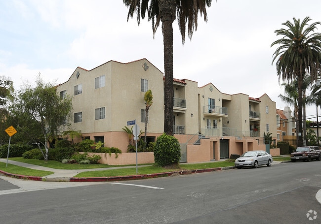 Primary Photo - 4404 Kensington Rd