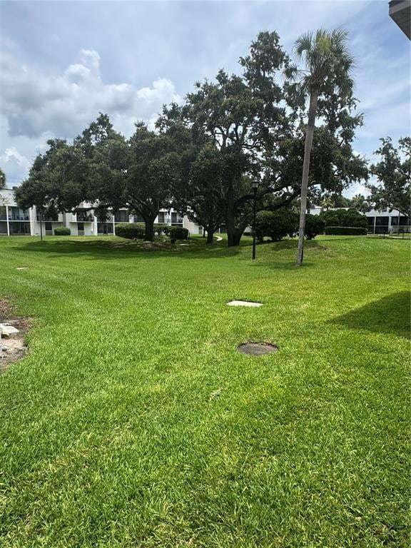 Building Photo - 810 Oakgrove Dr