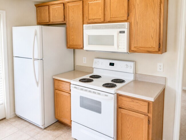 Building Photo - 114 Sendero Dr