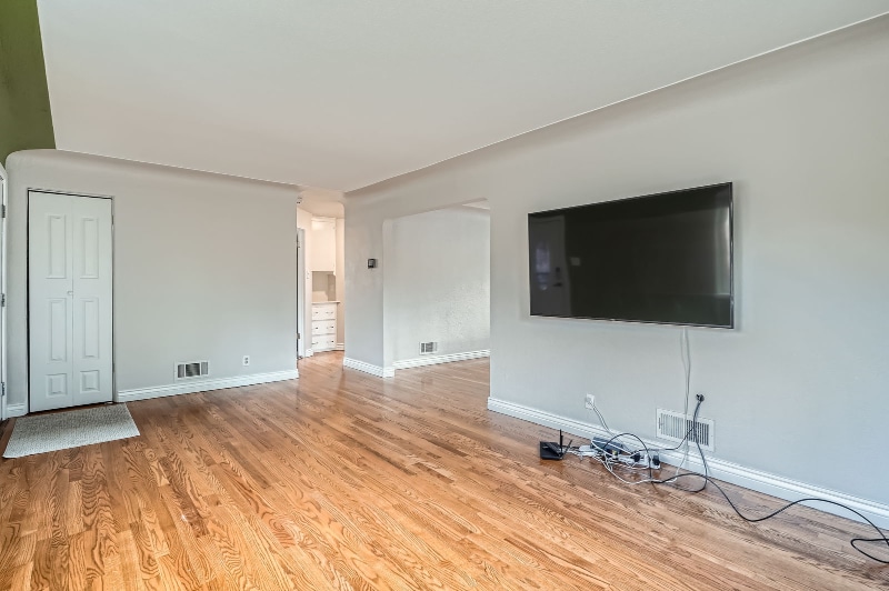 Building Photo - 2430 W 39th Ave