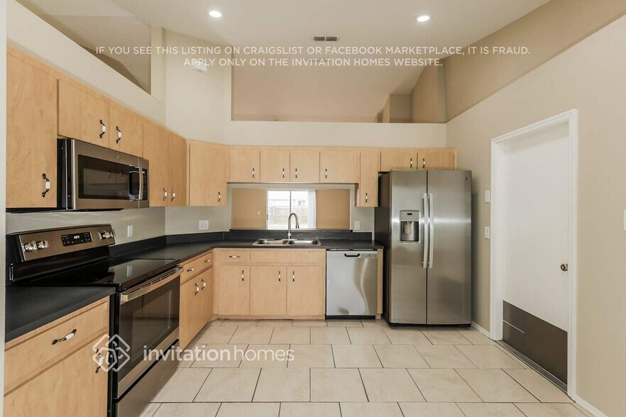 Building Photo - 8340 Split Creek Cir