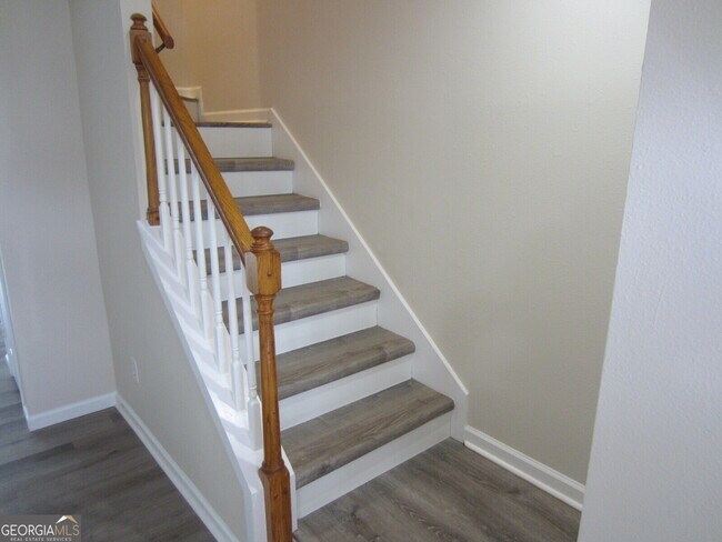 Building Photo - 4036 Oak Glenn Dr