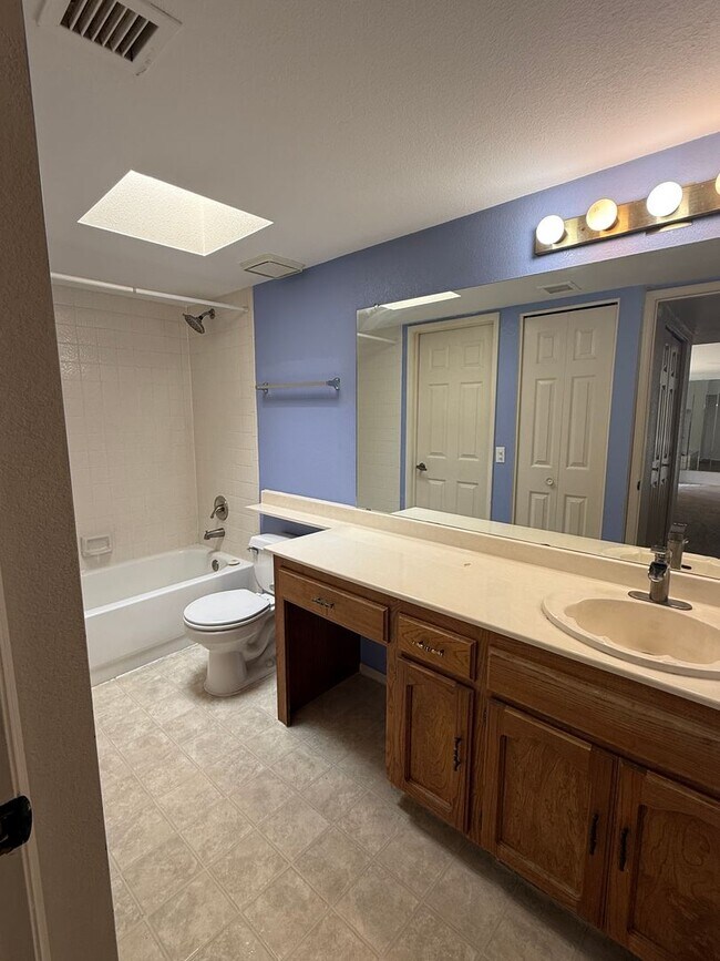 Building Photo - Discover your cozy desert home in this 1-b...