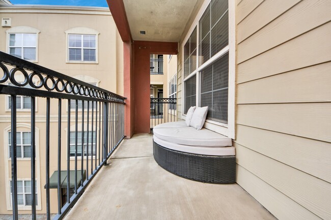 Building Photo - 1711 Old Spanish Trl