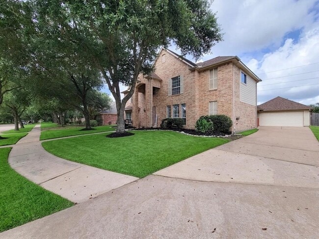 Building Photo - 17715 Laguna Trail Dr