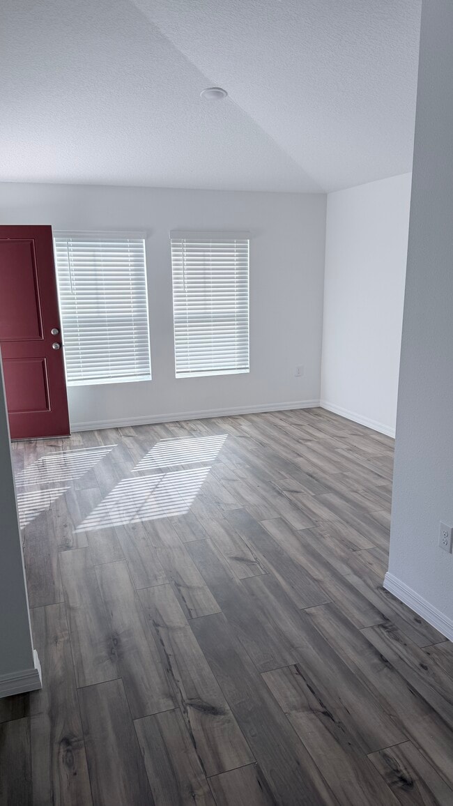 Building Photo - 3959 Altitude Run